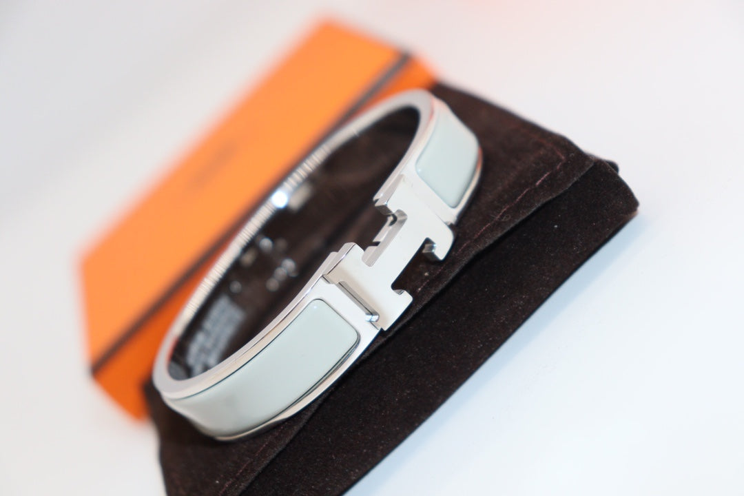 H LIGHT BLUE BRACELET