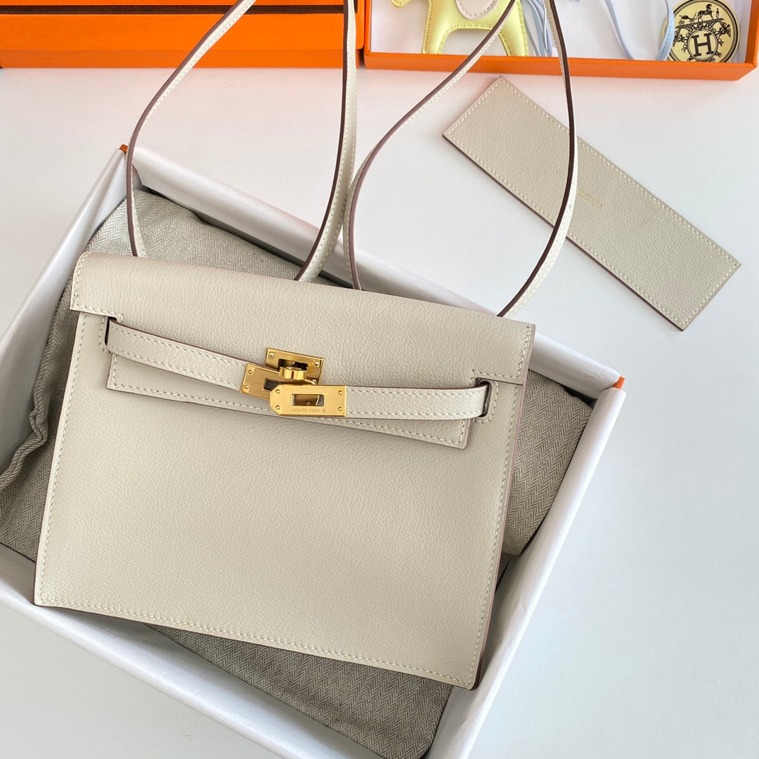 Kelly Danse II 22cm White Evercolor Leather Ghw