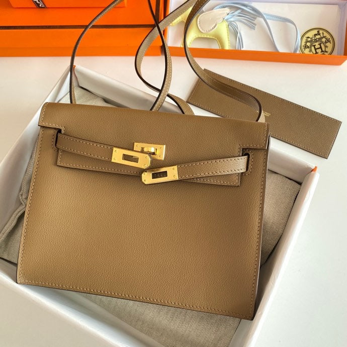 Kelly Danse II 22cm Brown Evercolor Leather Ghw