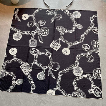 CC Square Scarf 140 CM In Black White Silk  421549