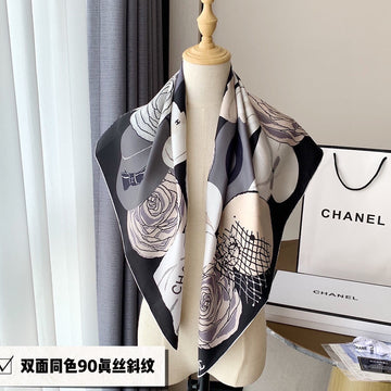 CC Square Scarf 90 CM In White Black Mix Grey Light Beige Silk 288698