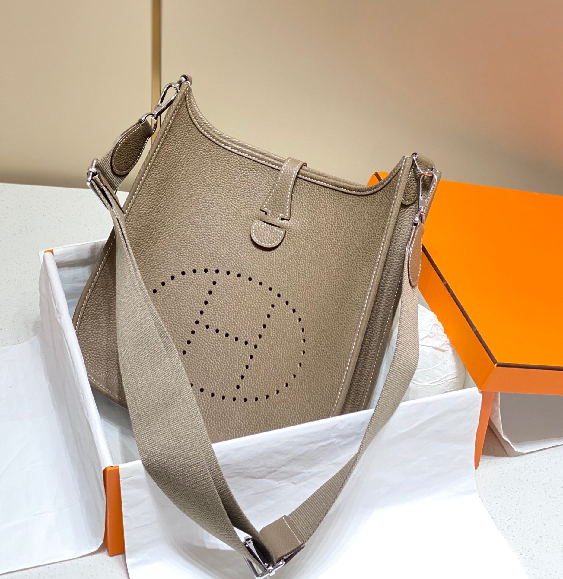 Evelyne 29cm Brown Togo Shw