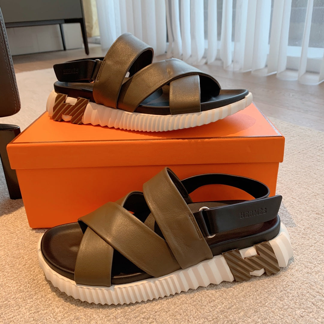 HM ELECTRIC SANDAL CEDAR CALFSKIN