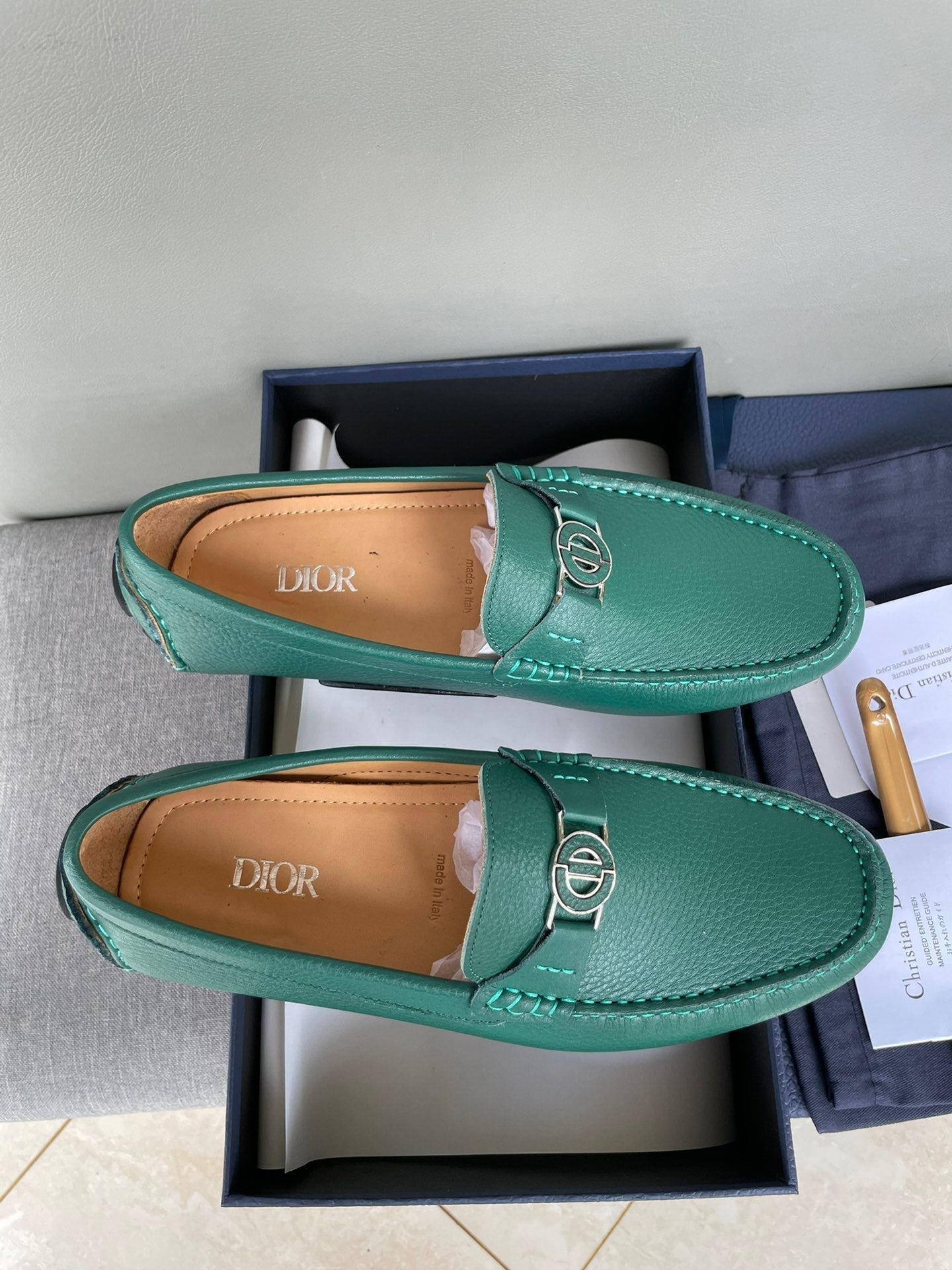 CD JUAL ICON BUCKLE LOAFER PINE GRAINED CALFSKIN