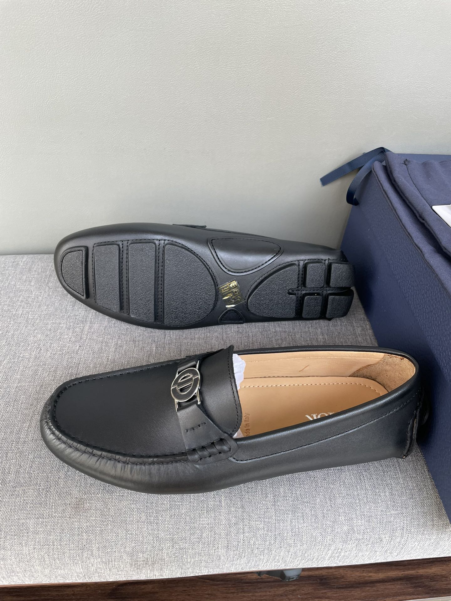 CD JUAL ICON BUCKLE LOAFER BLACK CALFSKIN