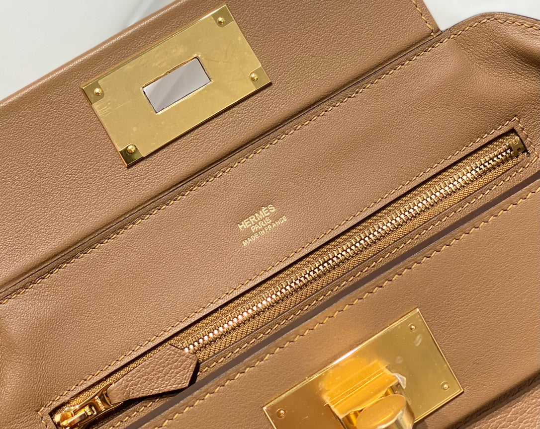 Hermes 21 Bag Light Brown with Gold Buckle Calfkin 250274