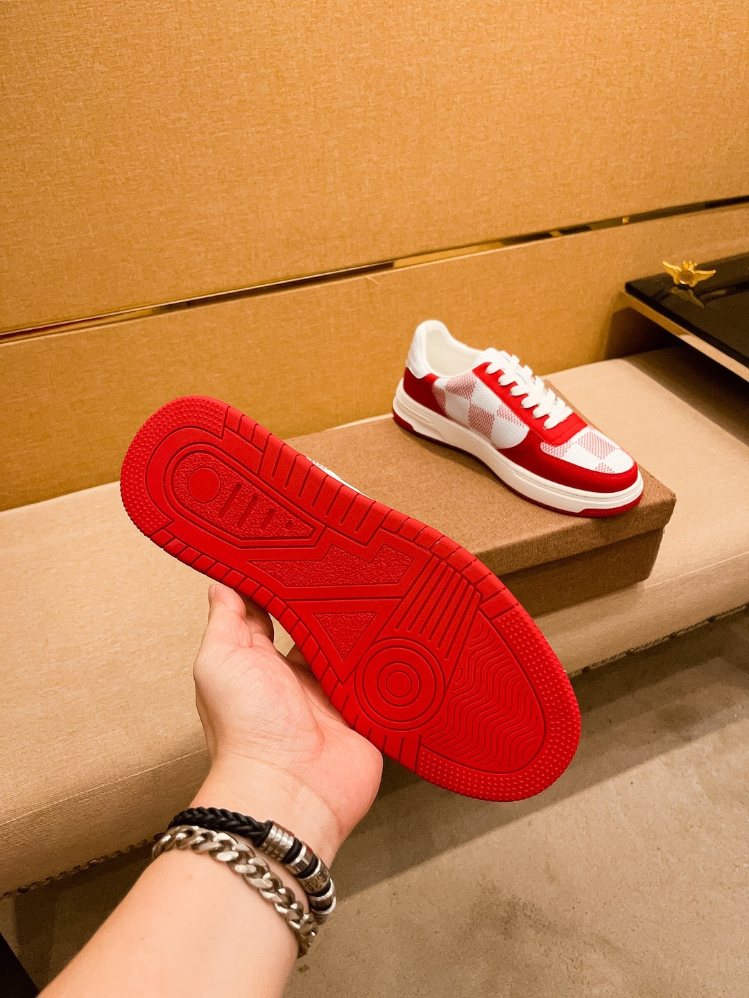 LV BEVERLY SNEAKER WHITE RED