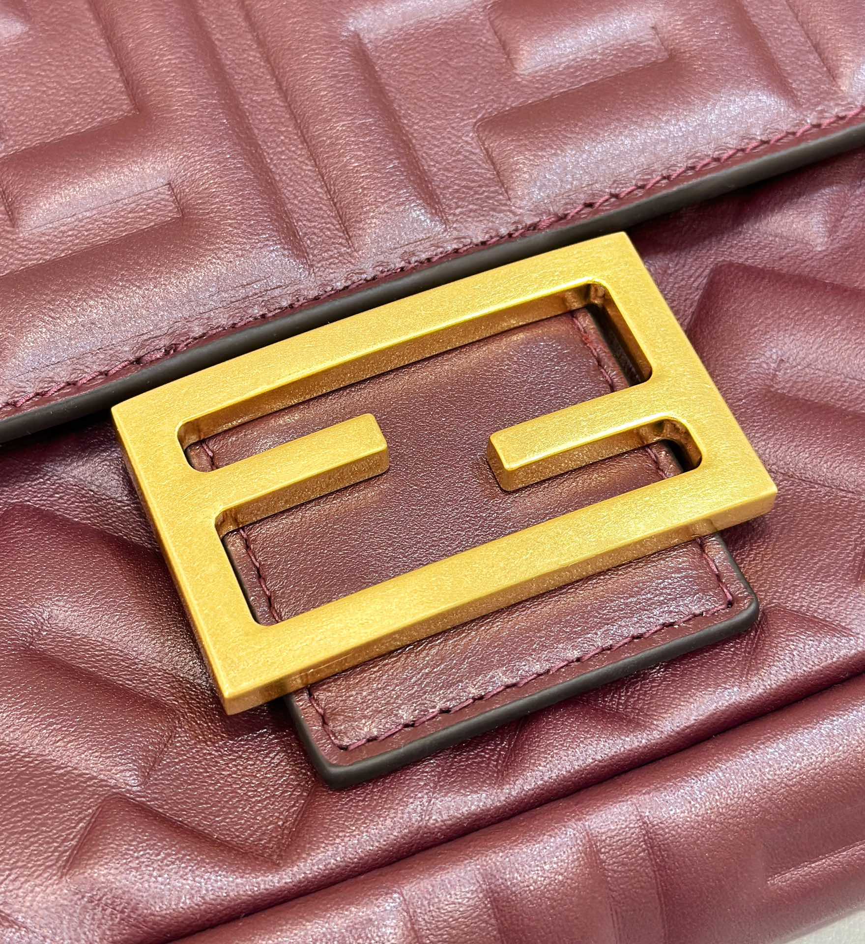 Baguette 27cm Burgundy Lambskin Gold Hardware