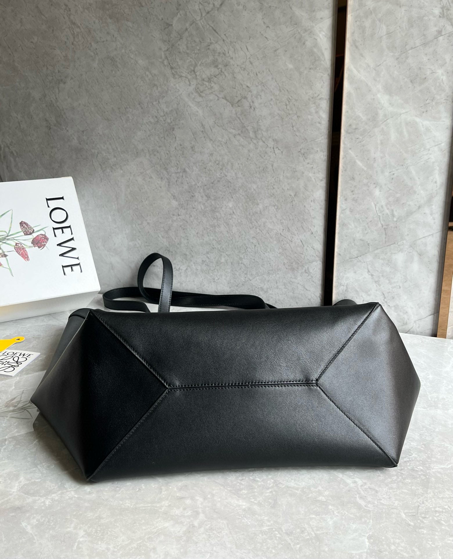 LOEW PUZZLE FOLD TOTE IBLACK SHINY CALFSKIN