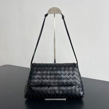 Bottga Veneta 2026 Giorno Bag 33cm Black Leather