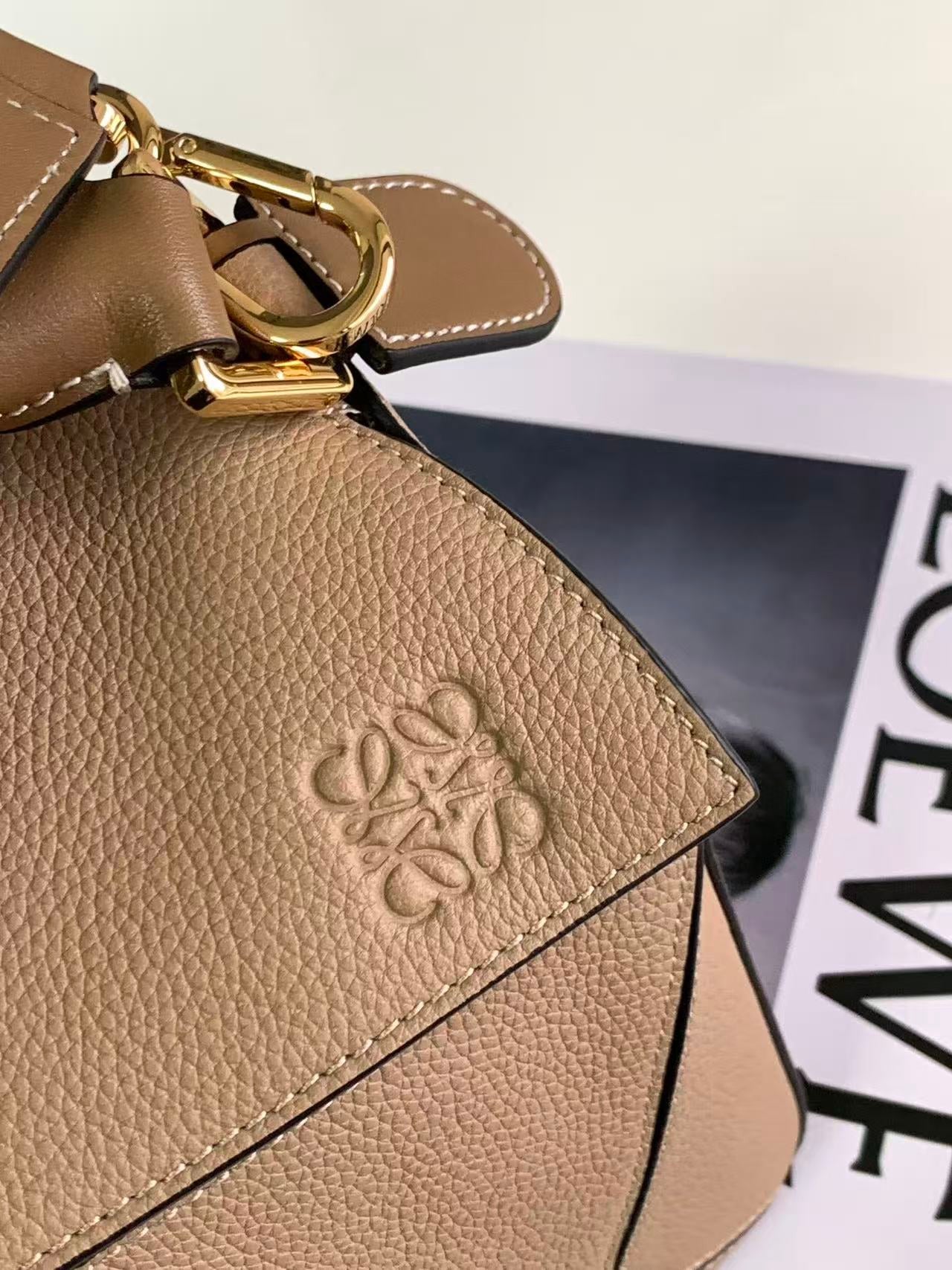Loewe 2026 Puzzle Bag 29cm Sand Calfskin