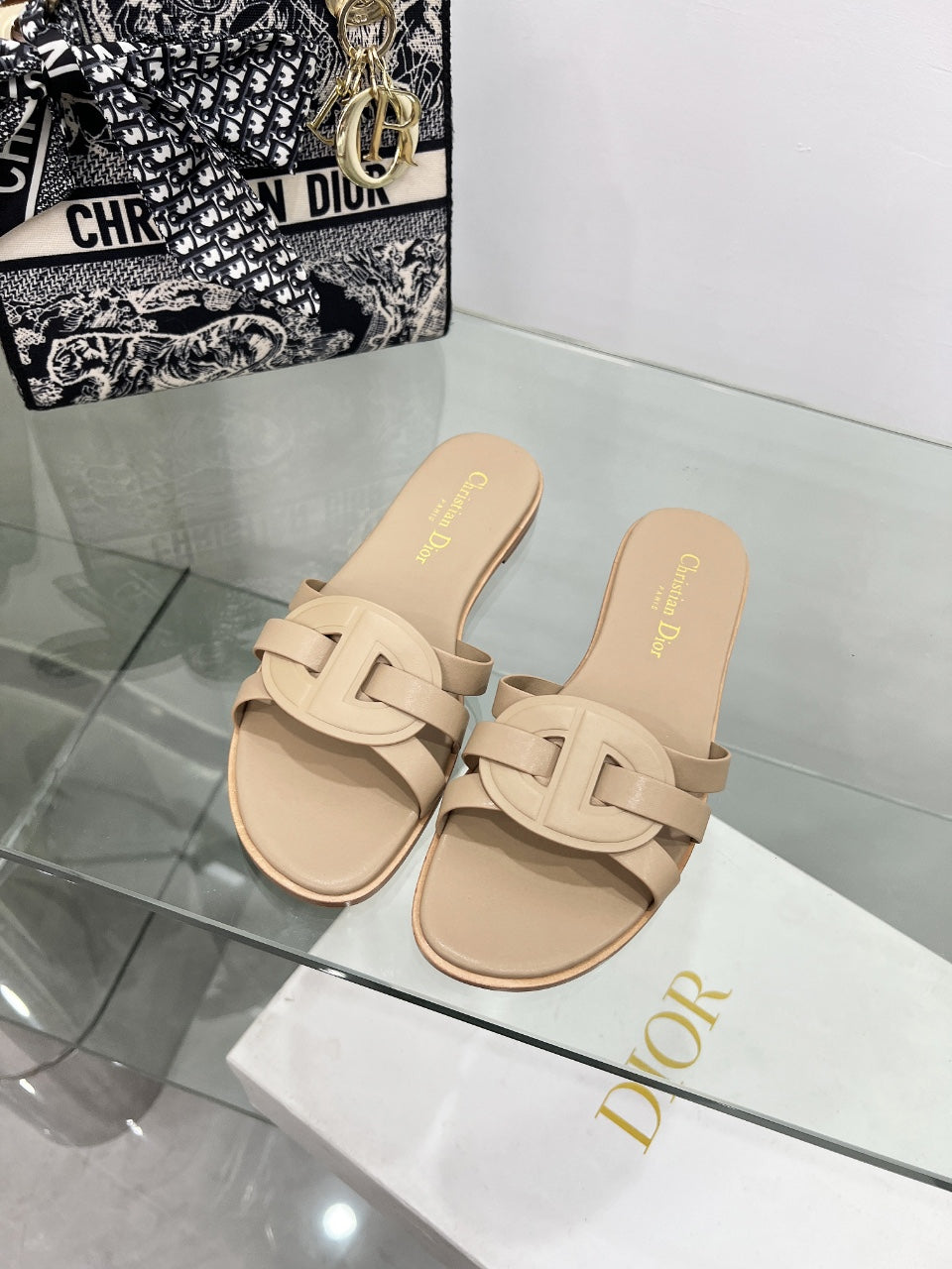 Dior 2026 D-Club Slide Sandal Cowhide 927362