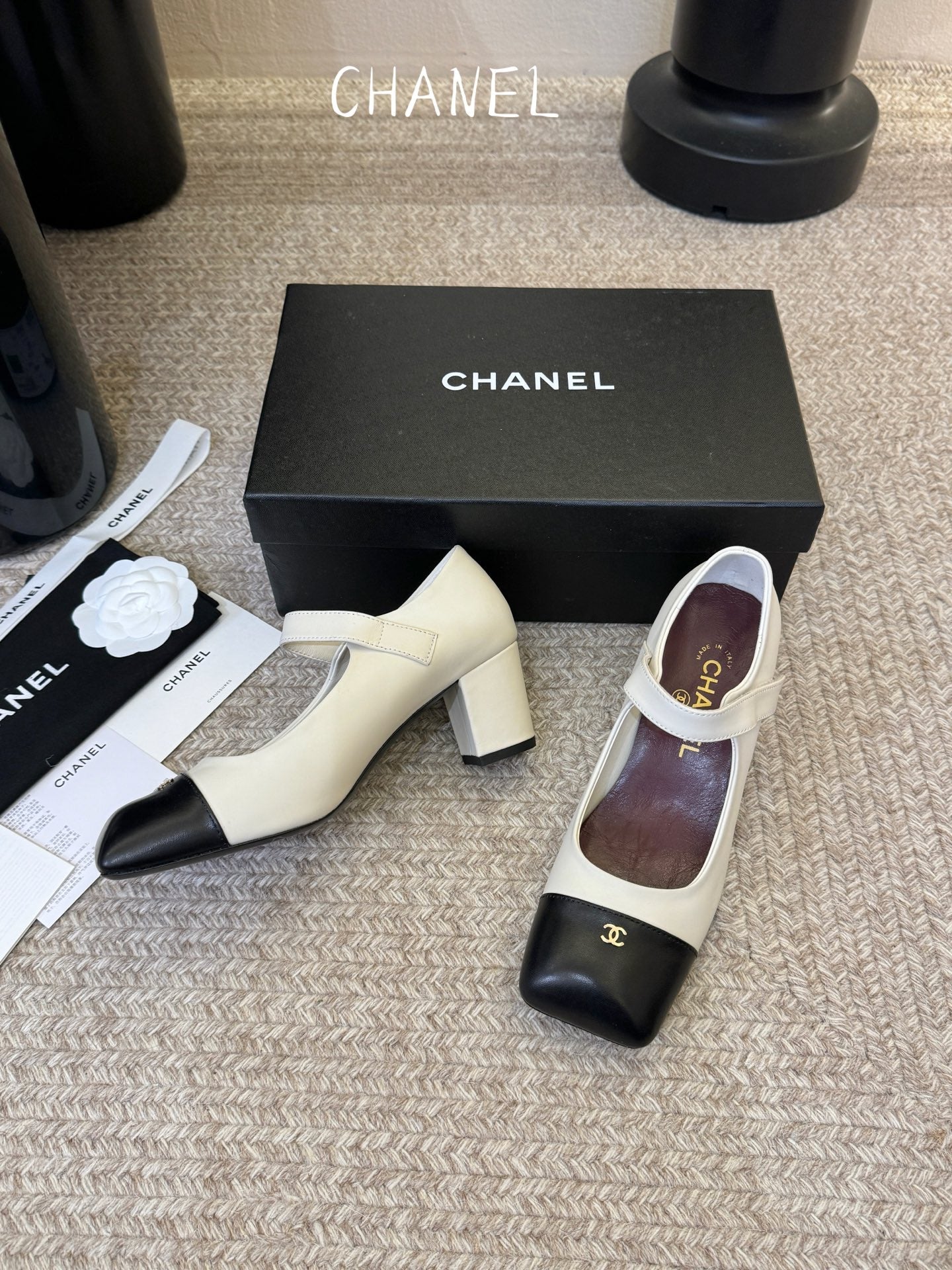 Chanel 2026 Square Toe Pump Cowhide 941880