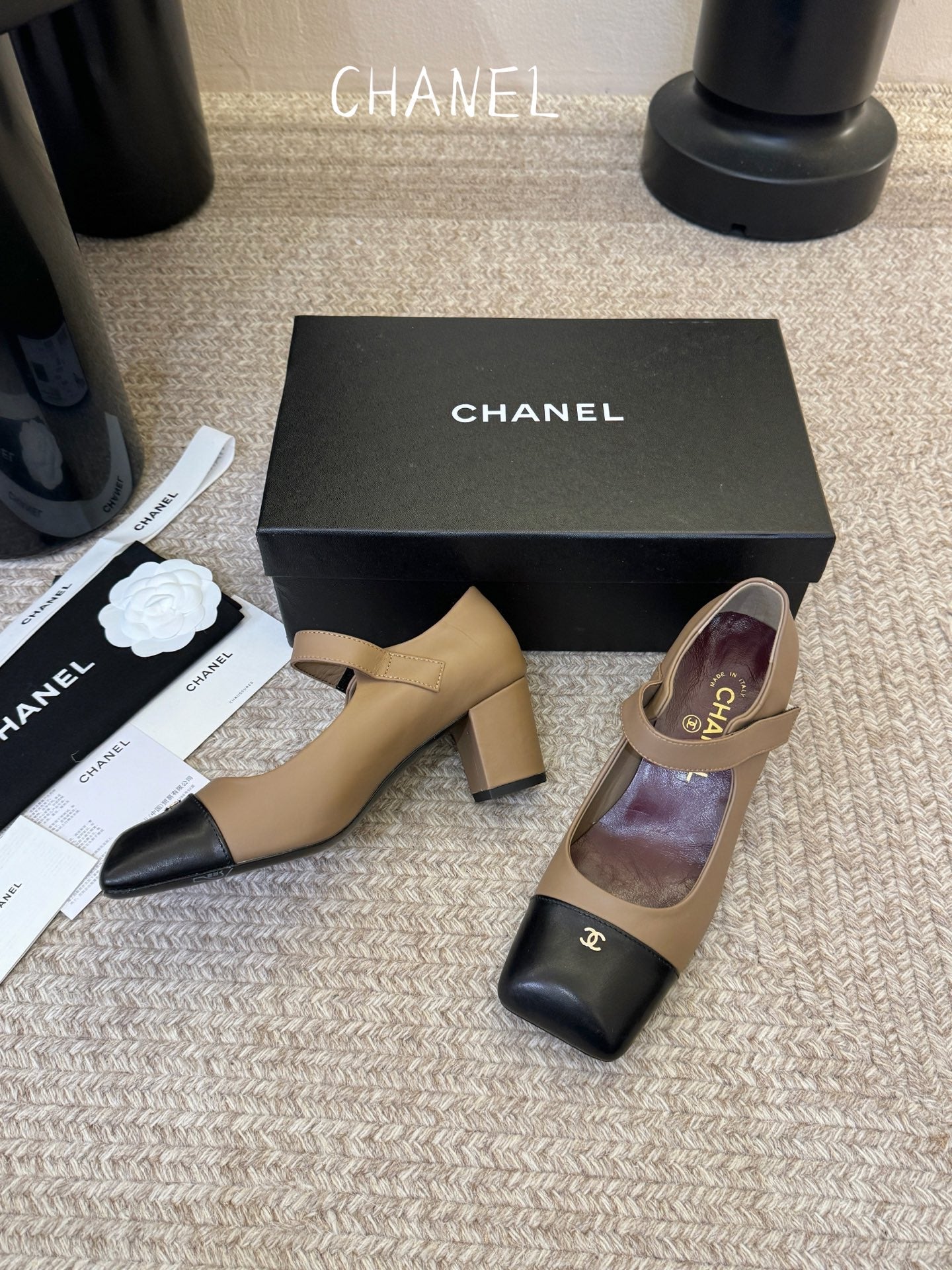 Chanel 2026 Square Toe Pump Cowhide 941880