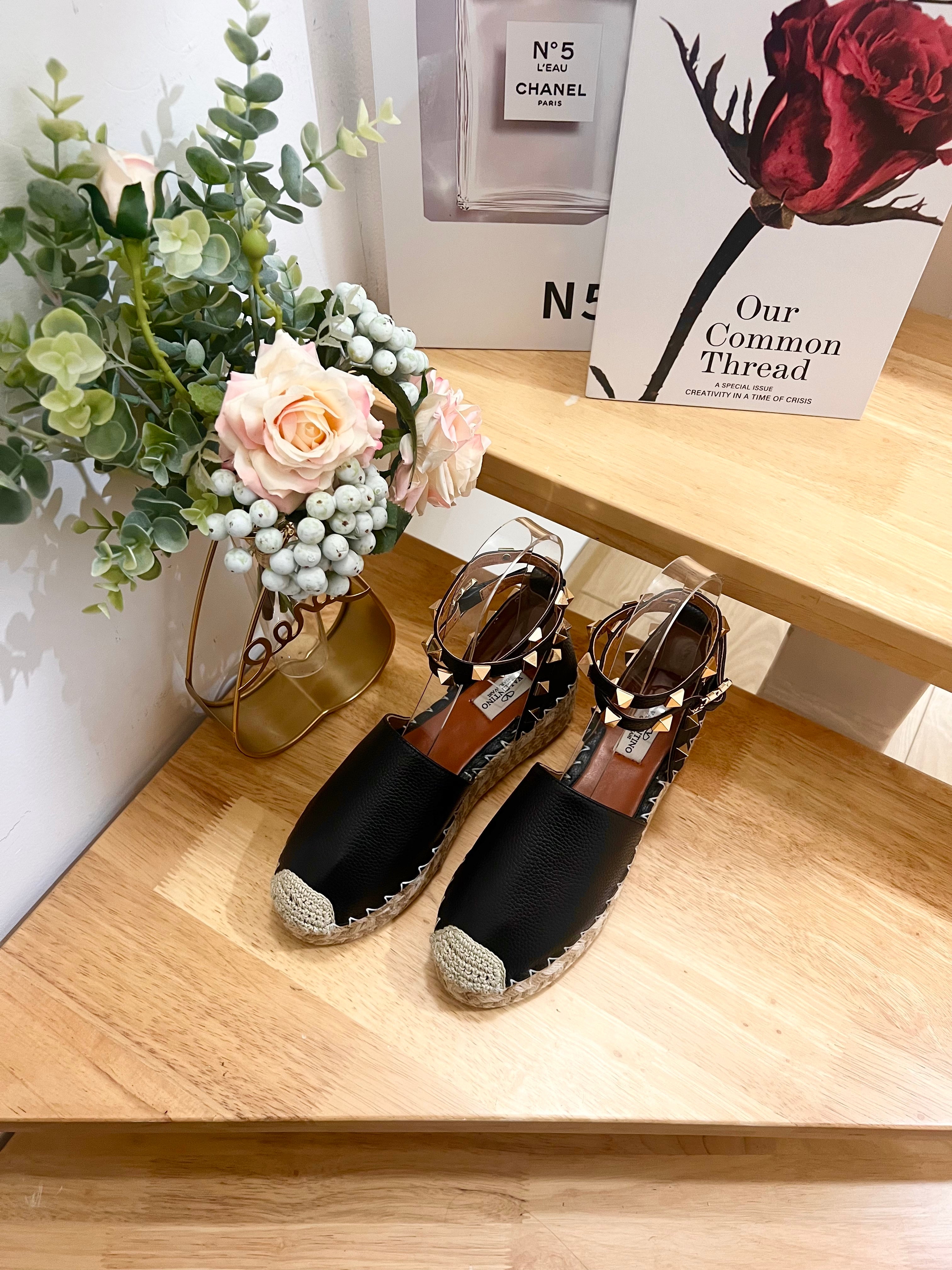 Valentino Rockstud Espadrille Sandals Black Leather 240596