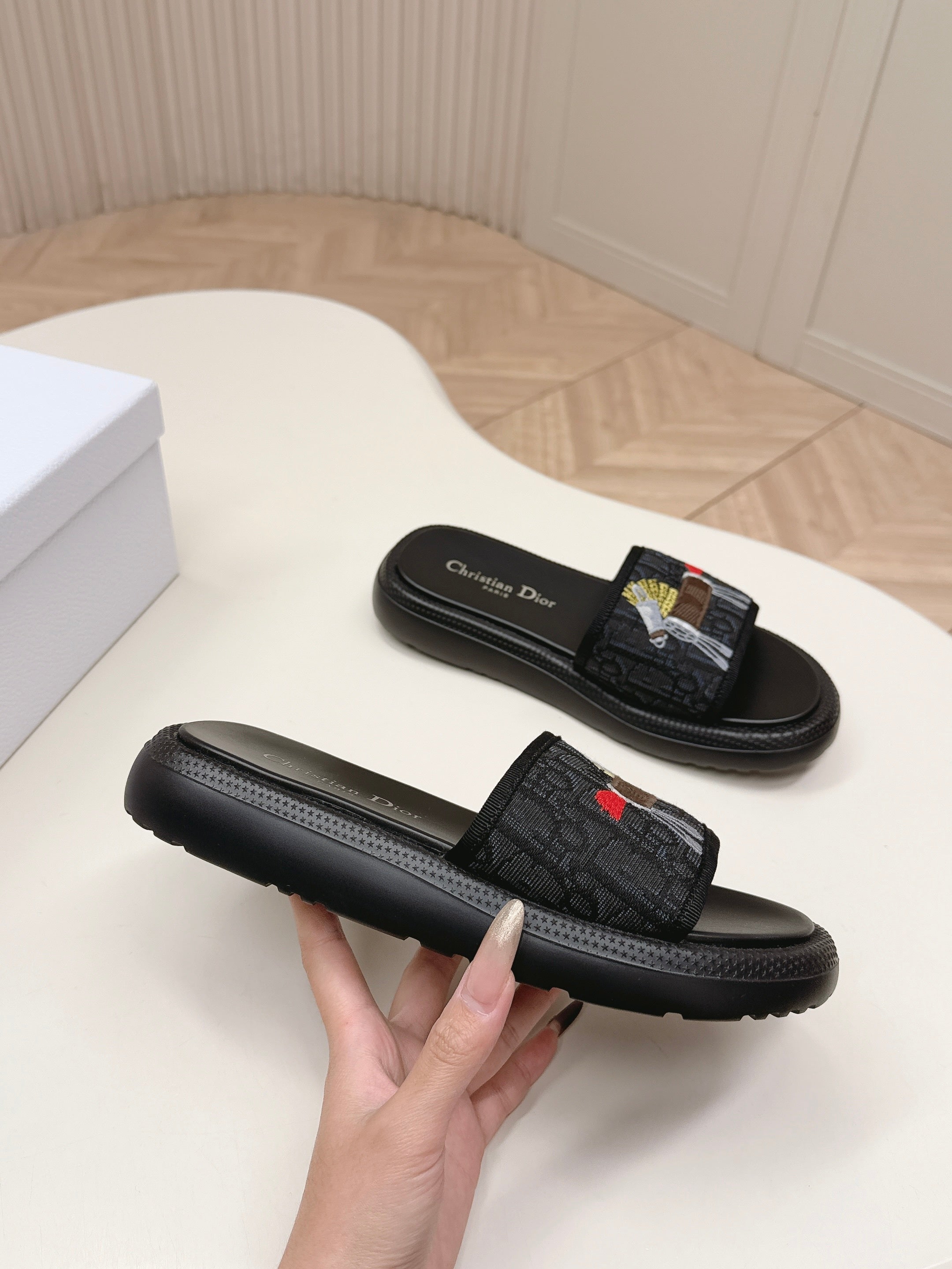 CD 26s  Slippers Black Canvas Lambskin 643805
