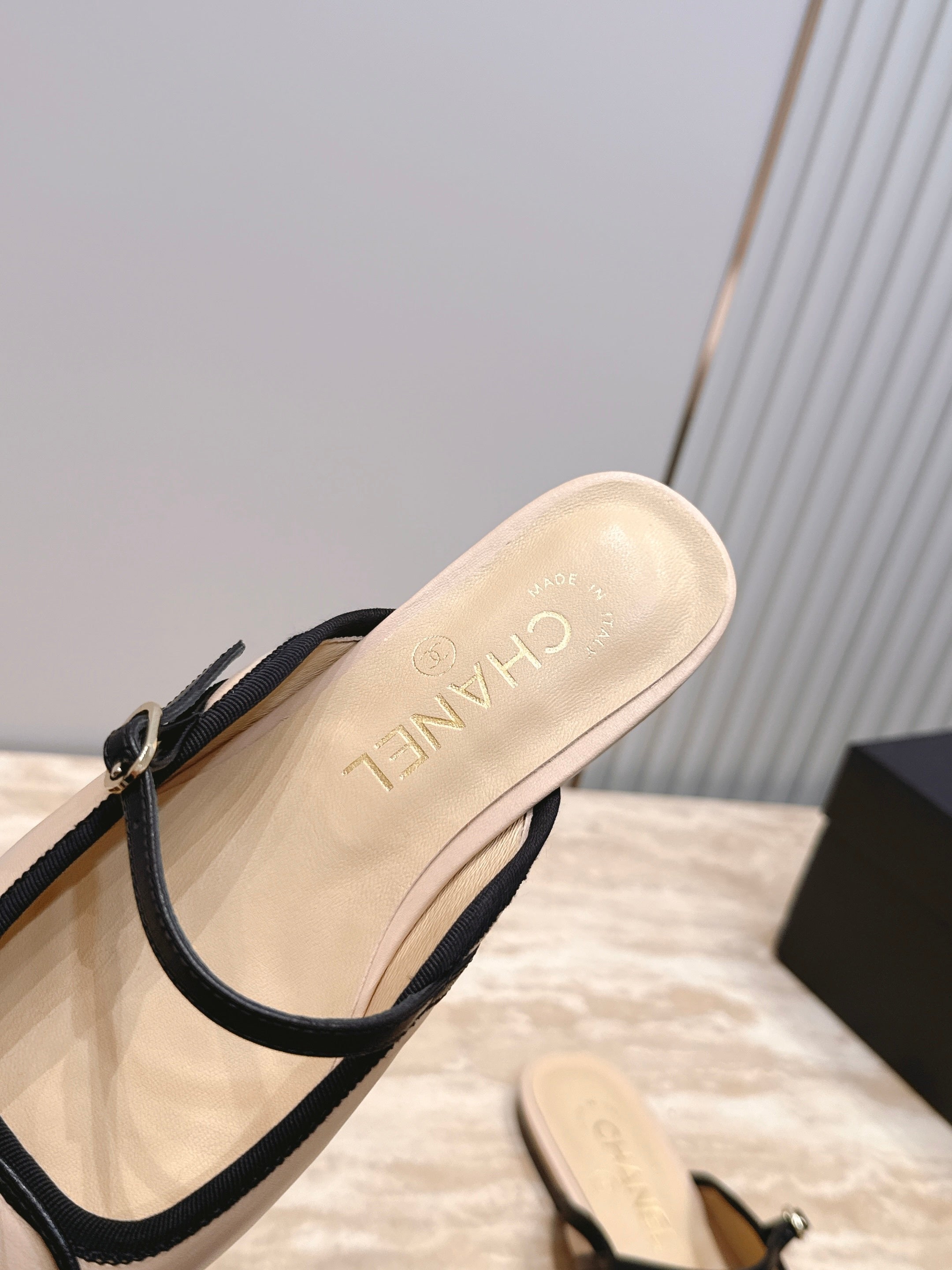 Channel 2026 Mulle 10mm Calfskin 899072