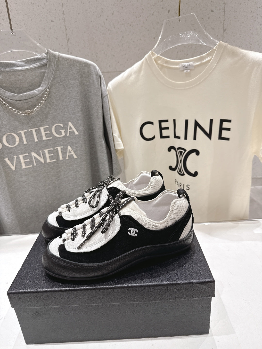 Channel 2026 Sneaker Calfskin And Suede 896465
