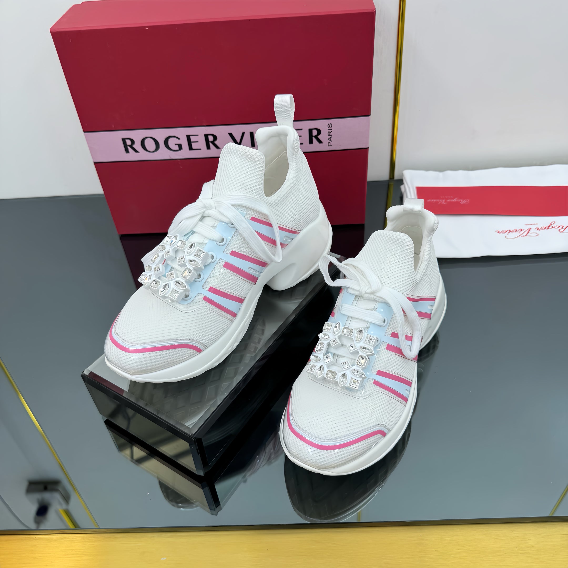 Viv 25 Motor Sneaker White Special Mesh 250500