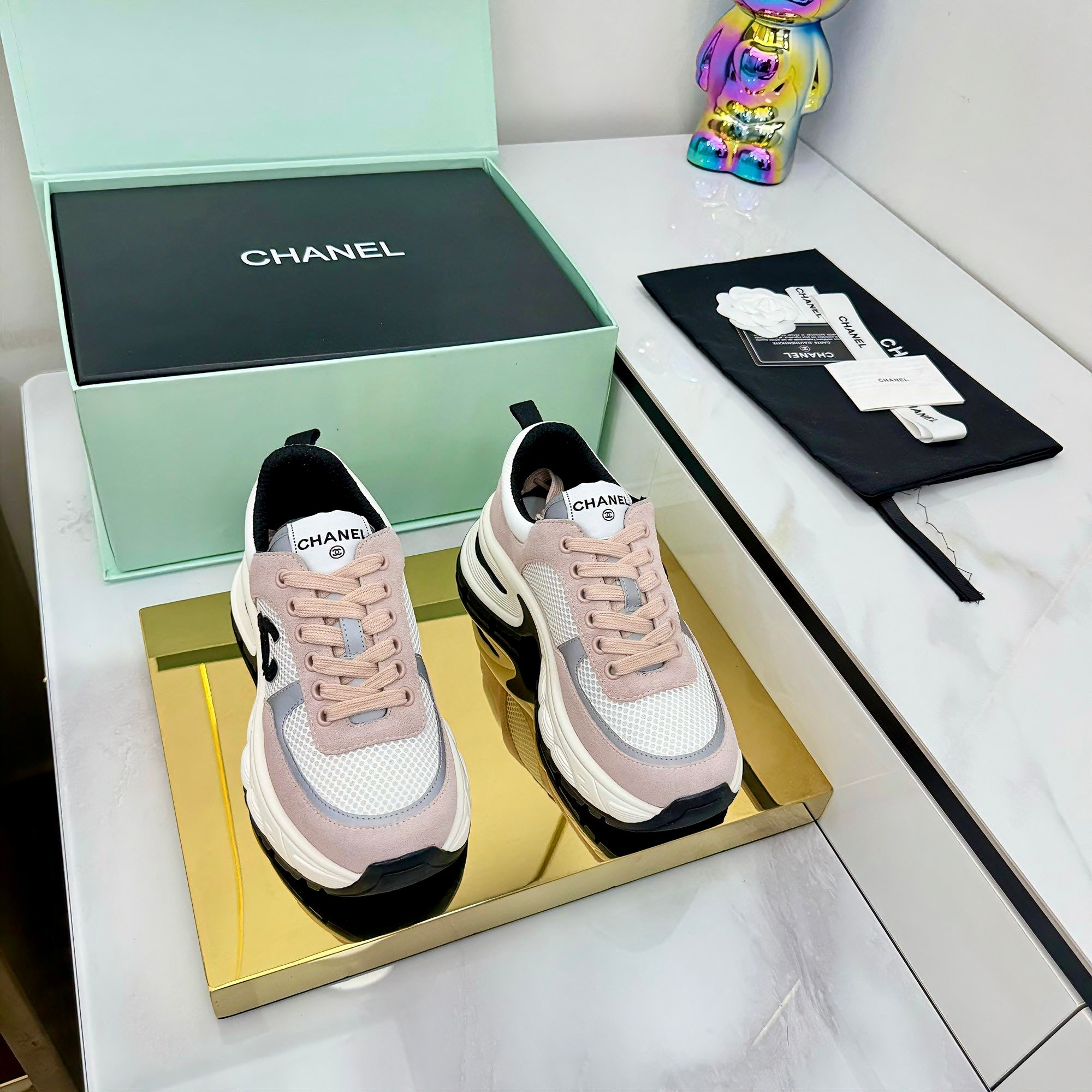CC 25 Sneaker Pink White Cowhide 331176