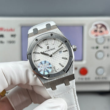 Audemars Piguet Royal Oak Lady 33mm White Dial Leather Strap