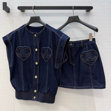 Chanel 2026 Elegant Heart-Shaped Double C Pocket Denim Set Blue Cotton 360881