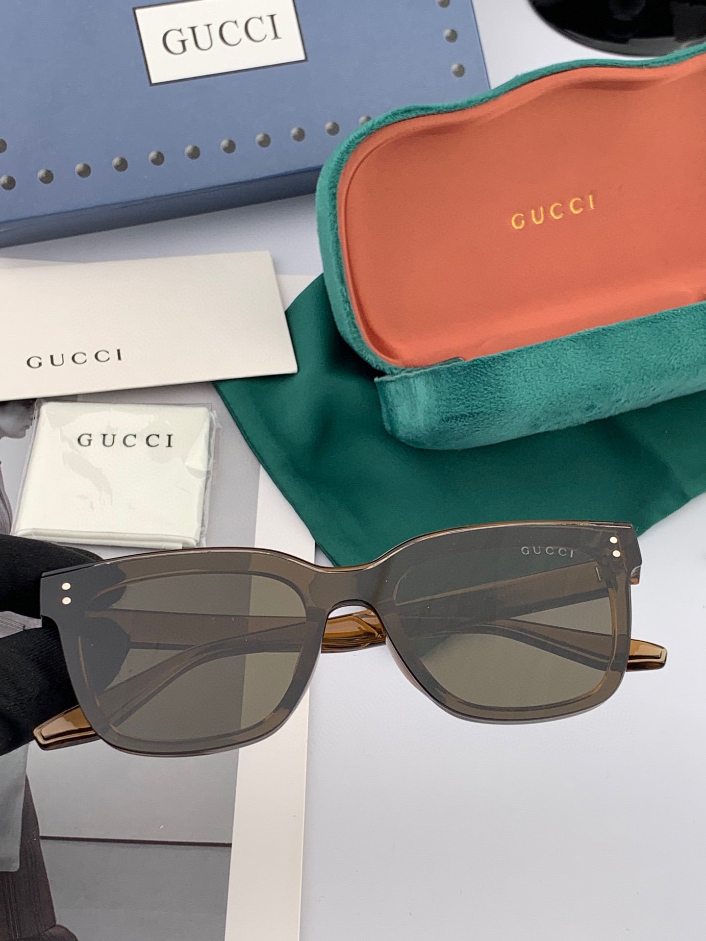 SQUARE FRAME SUNGLASSES G1110 IN ACETATE