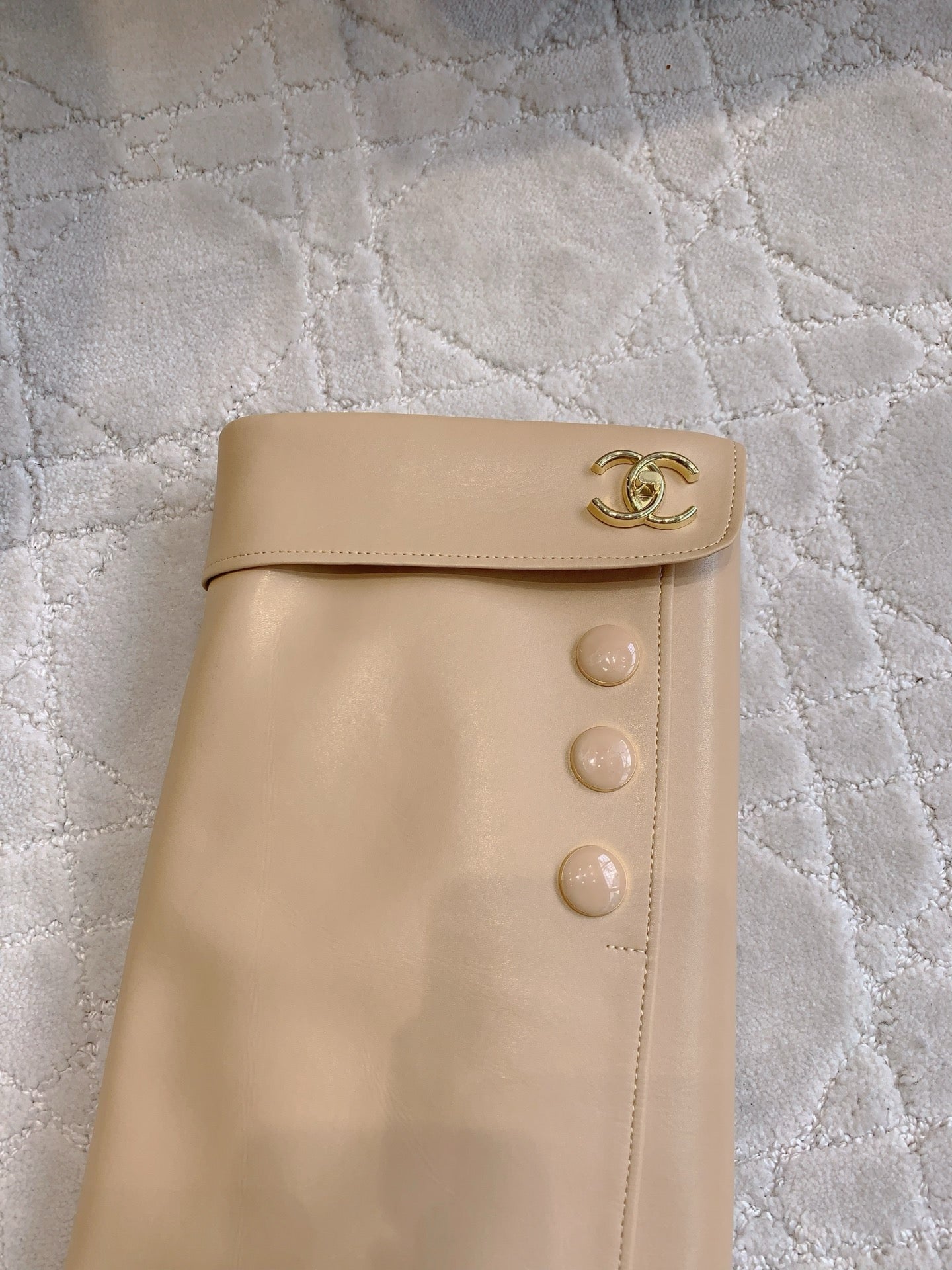 CC 25 Buttoned Boot Beige Calfskin 516648