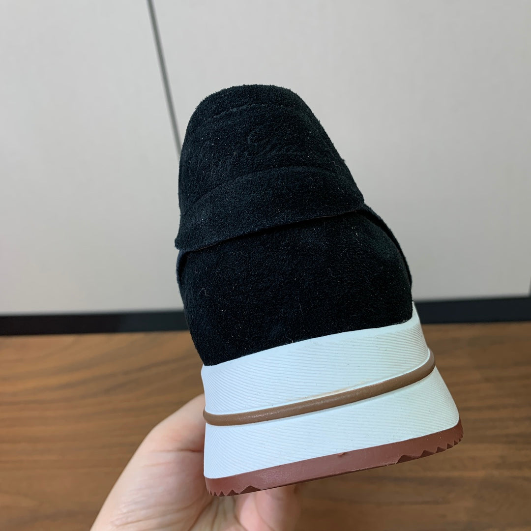 LP Week-End Walk Sneaker In Black Suede 984401