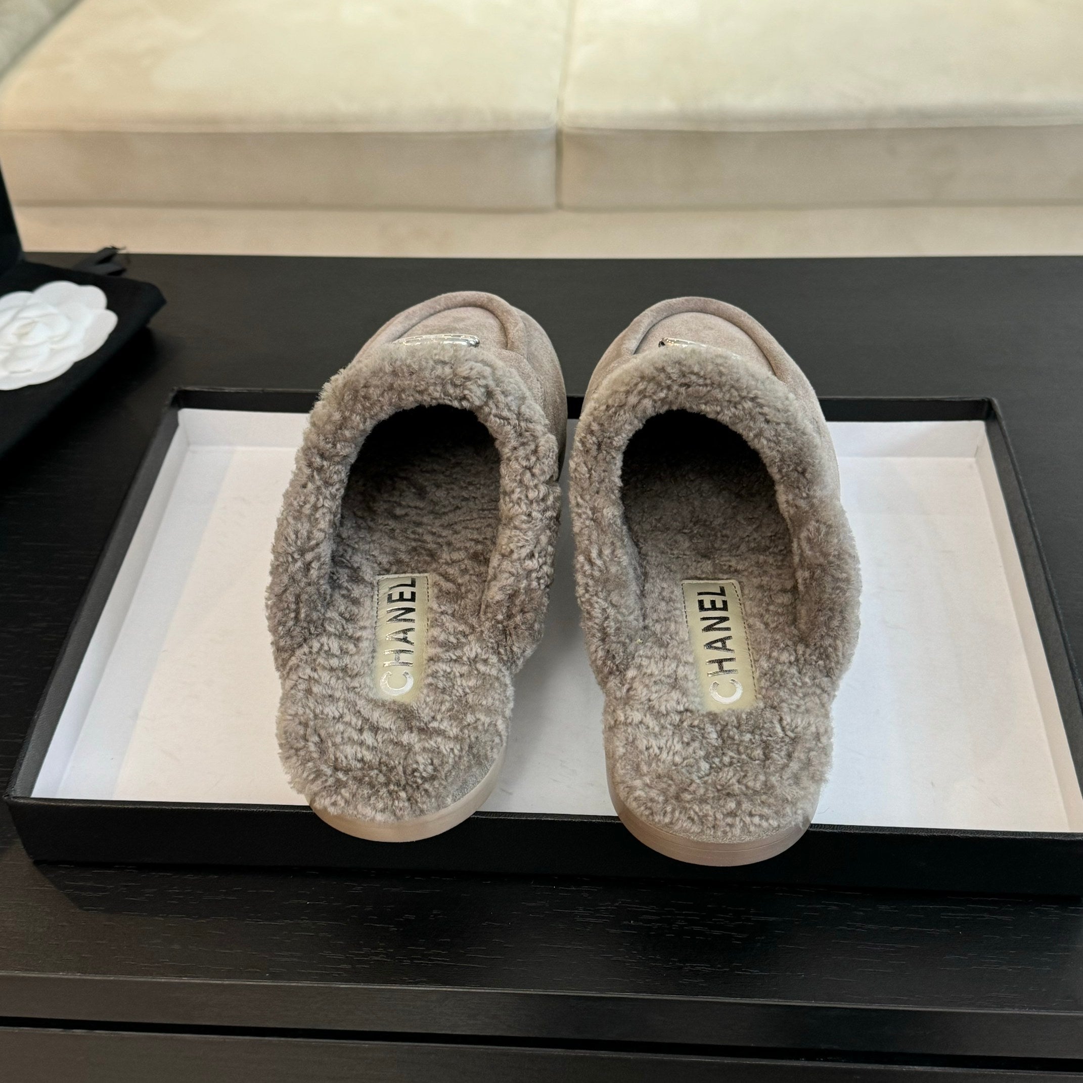 CC Mule Pinkish Grey Suede Lamb Wool