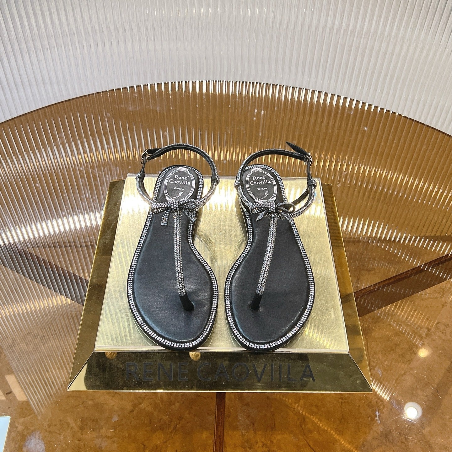 RC 25C Thong Flat-Bottom Diamond Black Silk Creo Crystal 281976