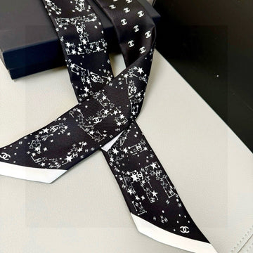 CC  Twilly Mini Star Scarf 120cm Black Mulberry Silk 945724