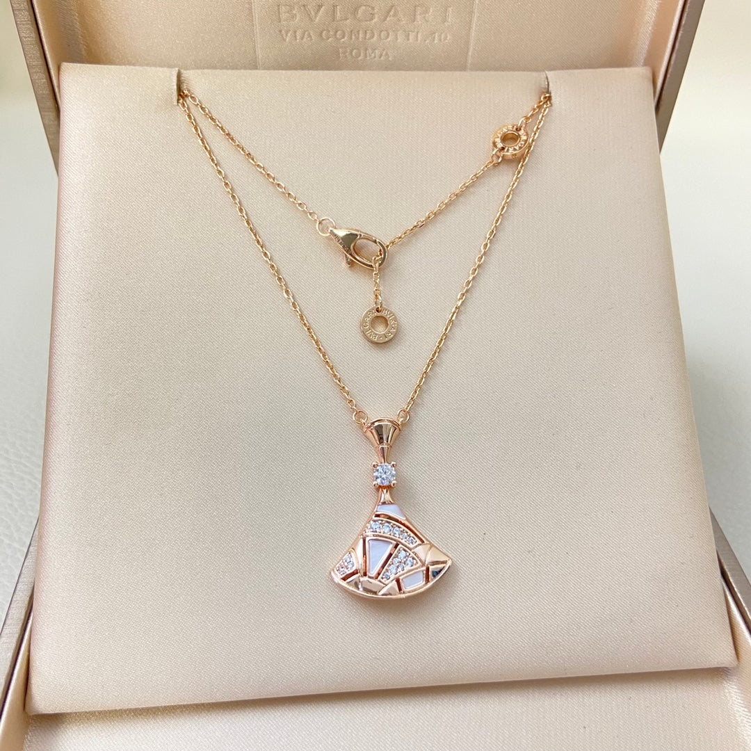 BVL Camouflage Necklace White Mop Diamond Pink Gold