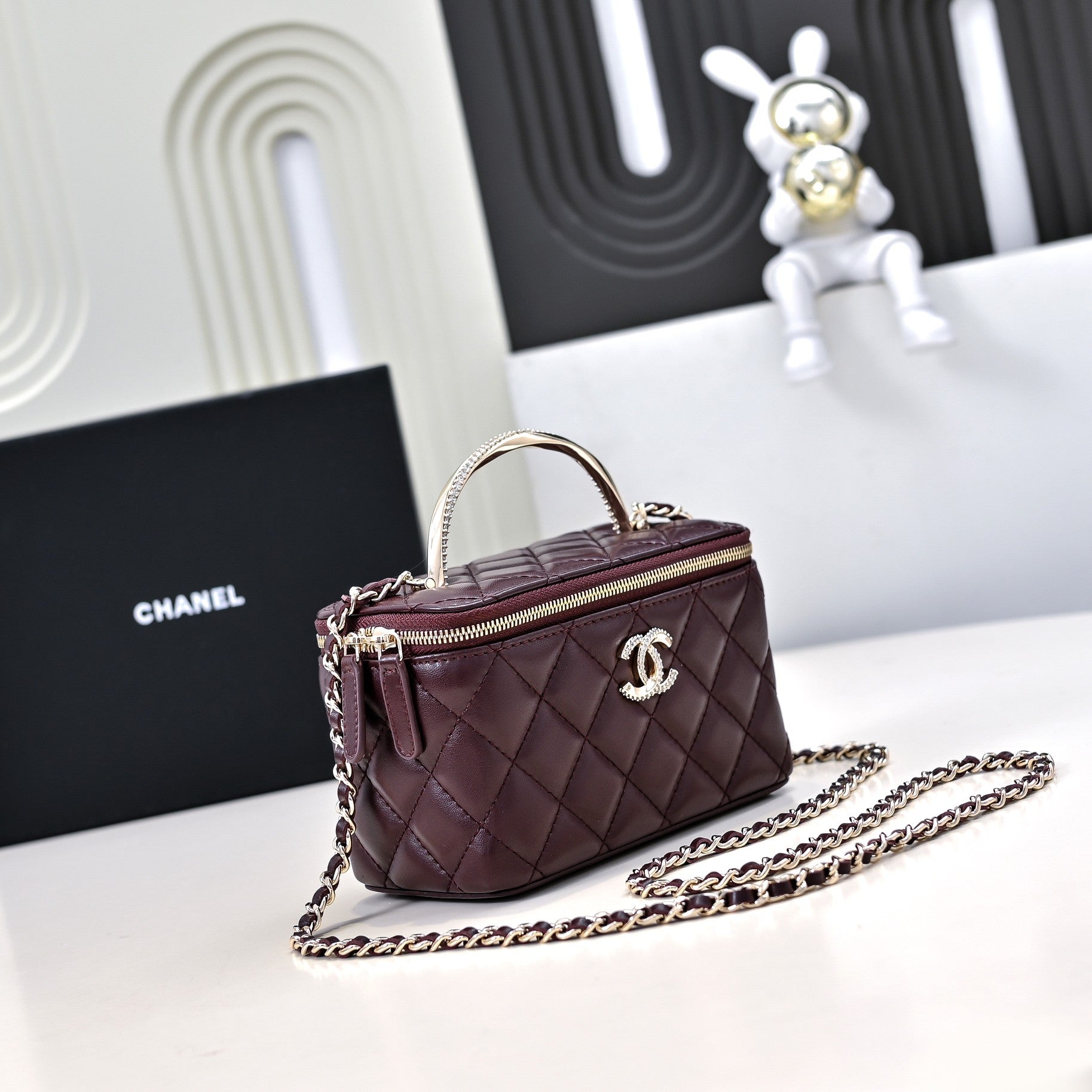 CC 24K Vanity Top Handle 17cm Burgundy Lambskin Silver Hardware