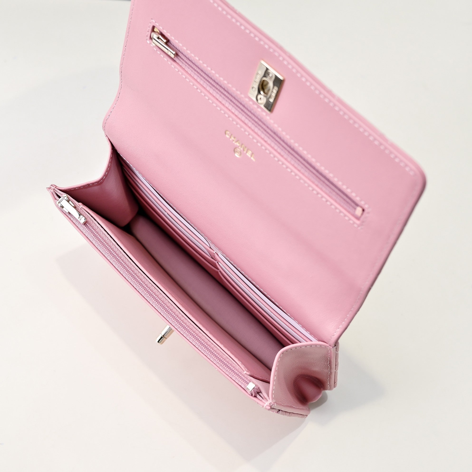 CC 24K Woc Top Handle 19cm Pink Lambskin Light Gold Hardware
