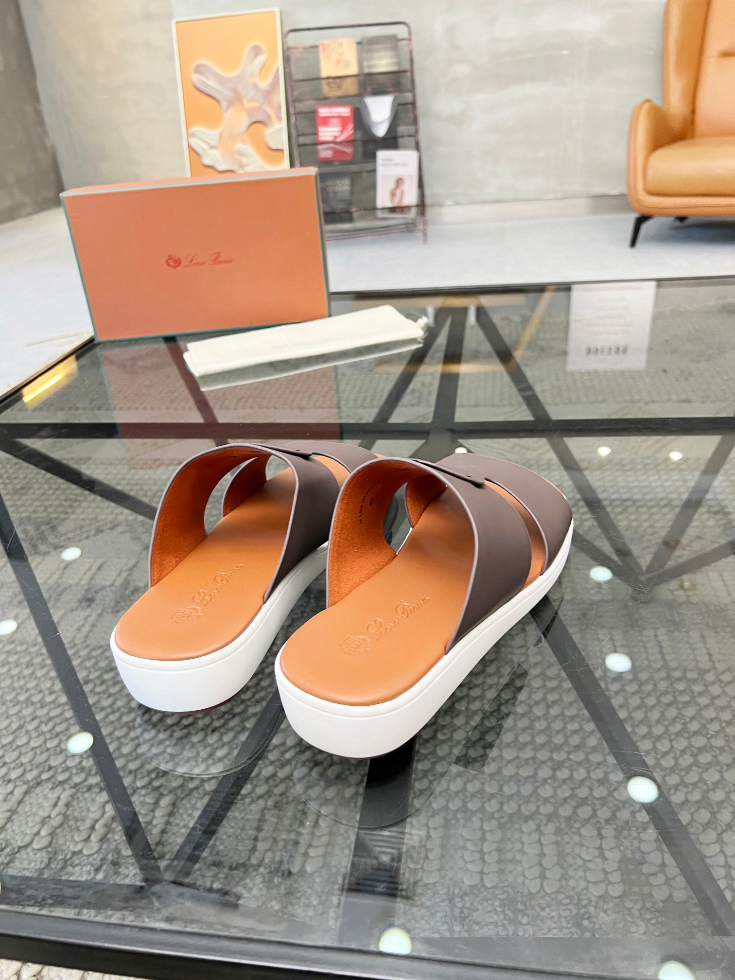 LP CROSSOVER SLIPPERS CHOCOLATE CALFSKIN