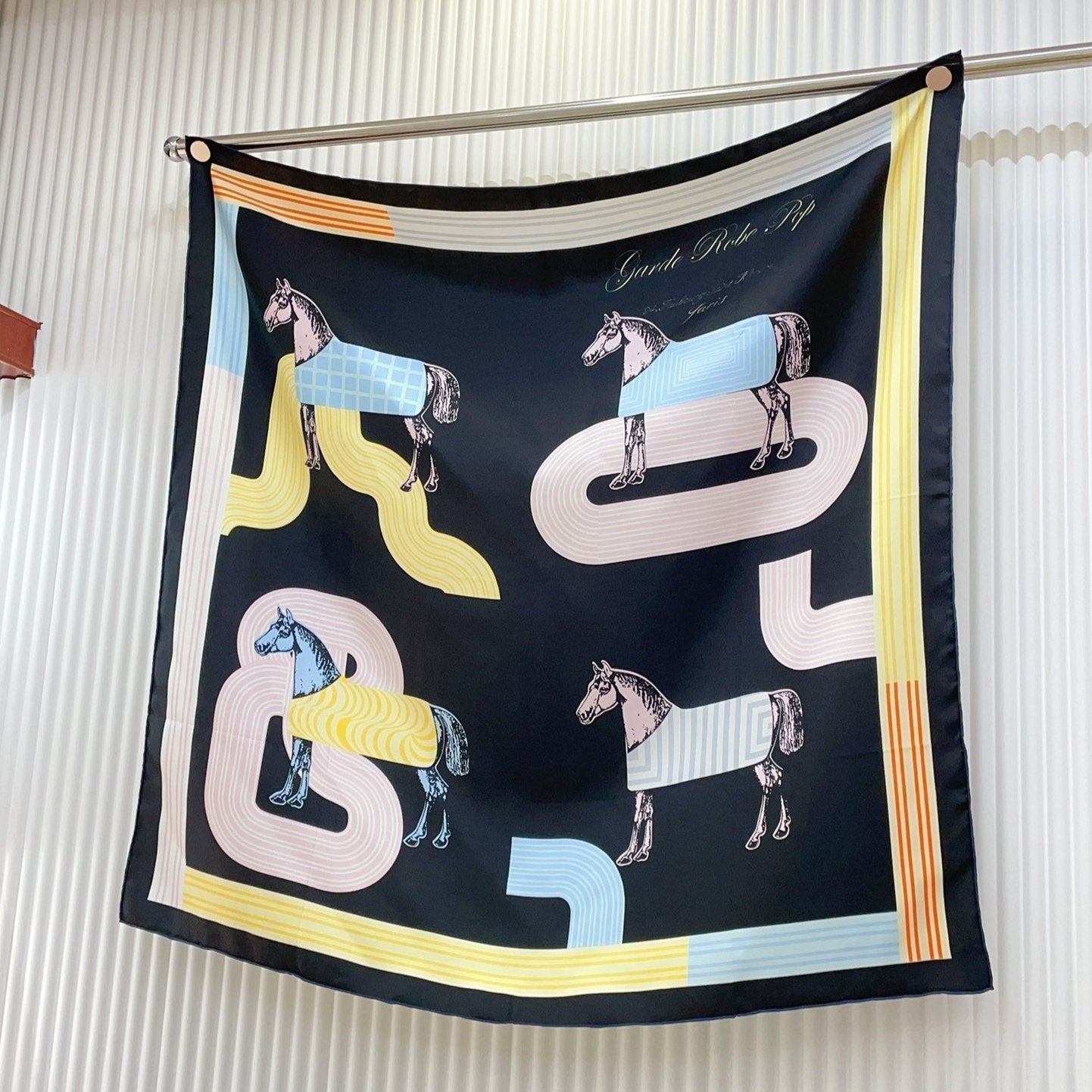 Garde-Robe Pop Detail Scarf 90 CM In Black Colorful Silk Twill 337136