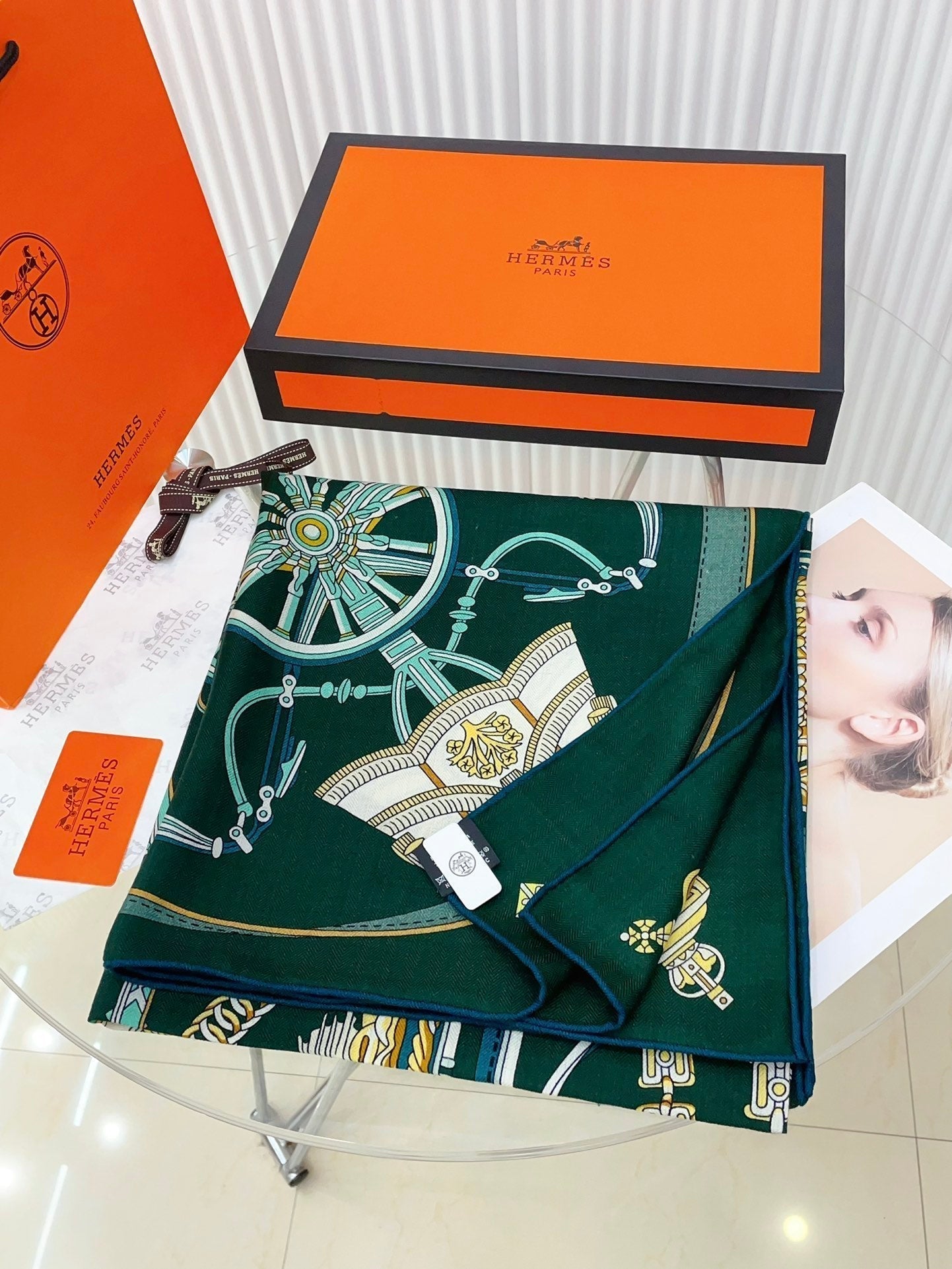 Stately Wheels Scarf 135 CM In Dark Green Colorful Cashmere And Silk 327470
