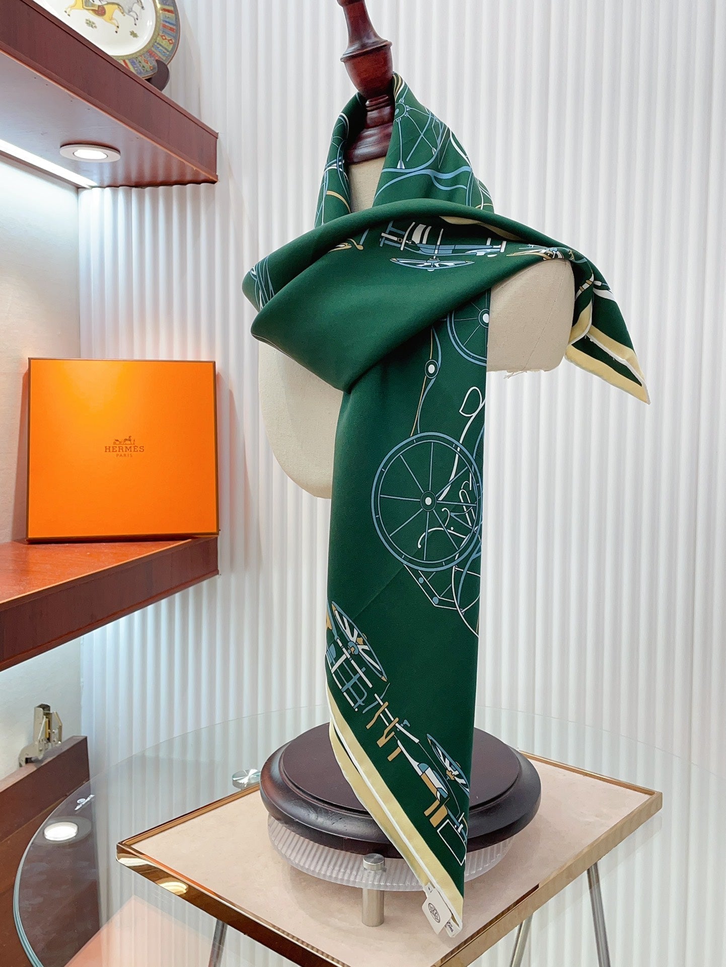 Complication Equestre Scarf 90 CM In Green Coloful Silk Twill  345899