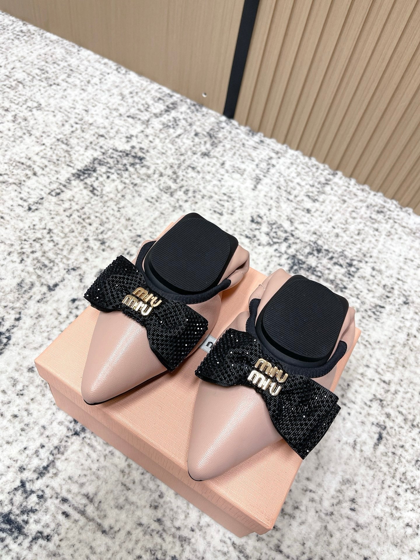 Miu Pointed-Toe Ballet Flats Light Pink Sheepskin 591571
