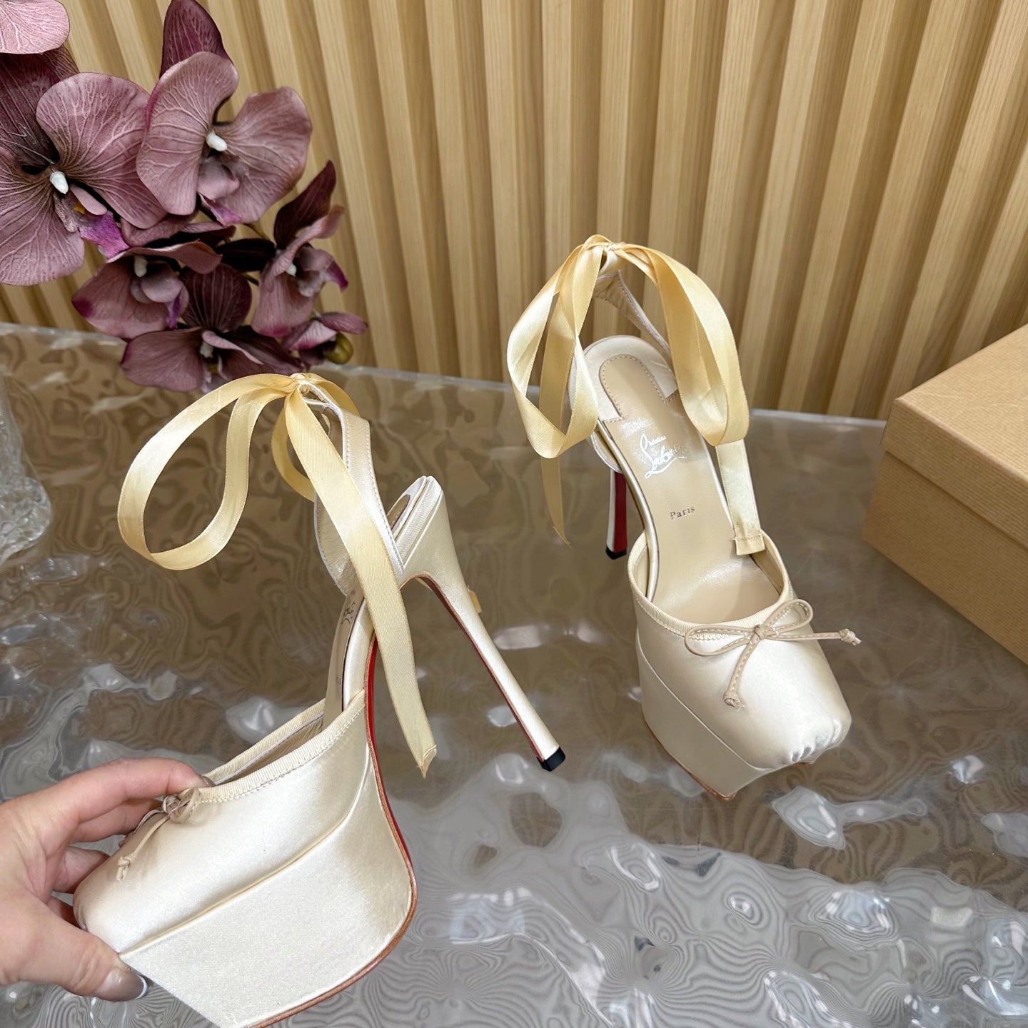 CL 25C Cassia Lace Up Alta 160mm Light Yellow Silk 221615