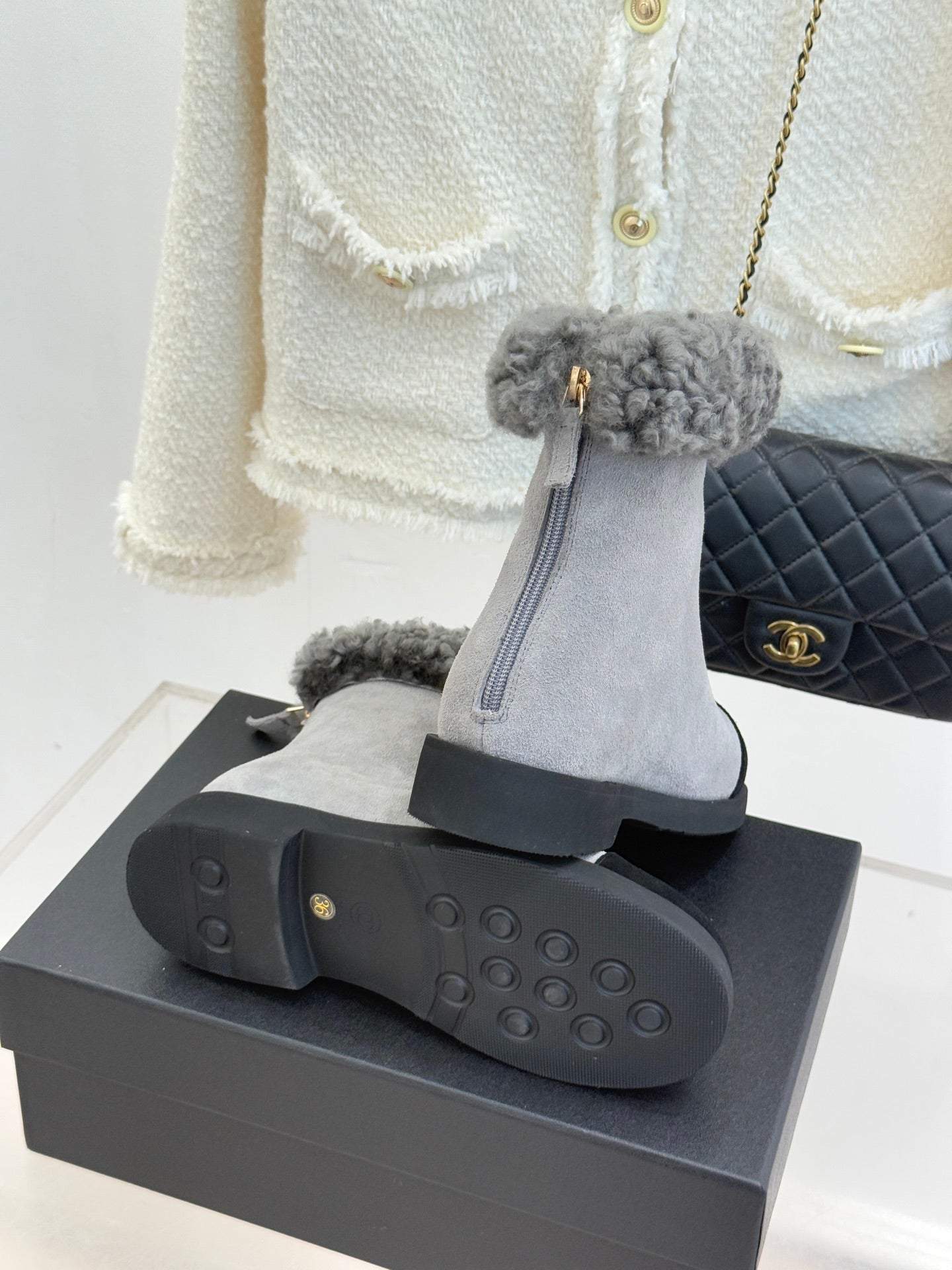 CC 25s Ankle Boots Gray Black Suede Wool 512067