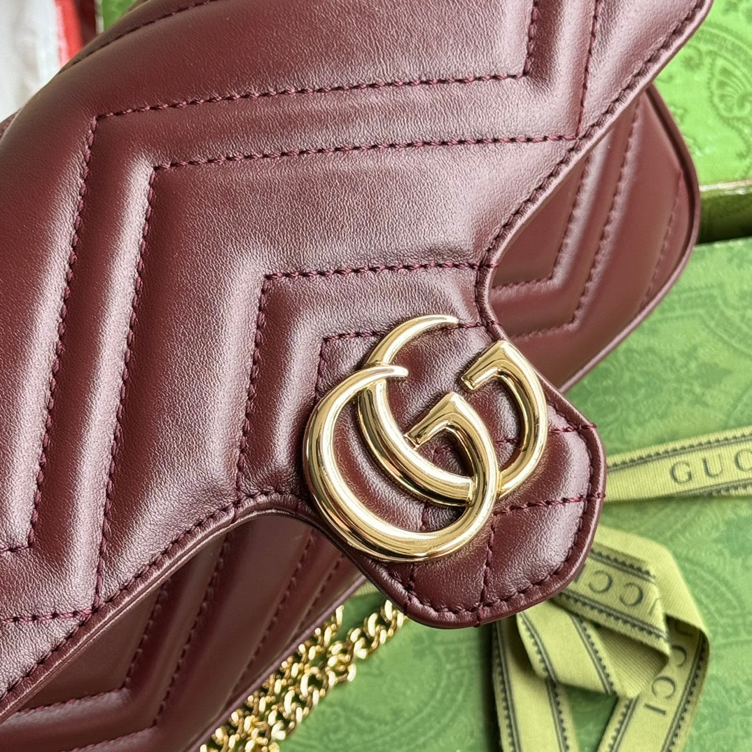gg marmont 26cm cherry red calfskin gold hardware