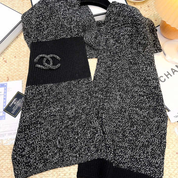 CC 25 Classic Scarf 175cm Black Wool 971060