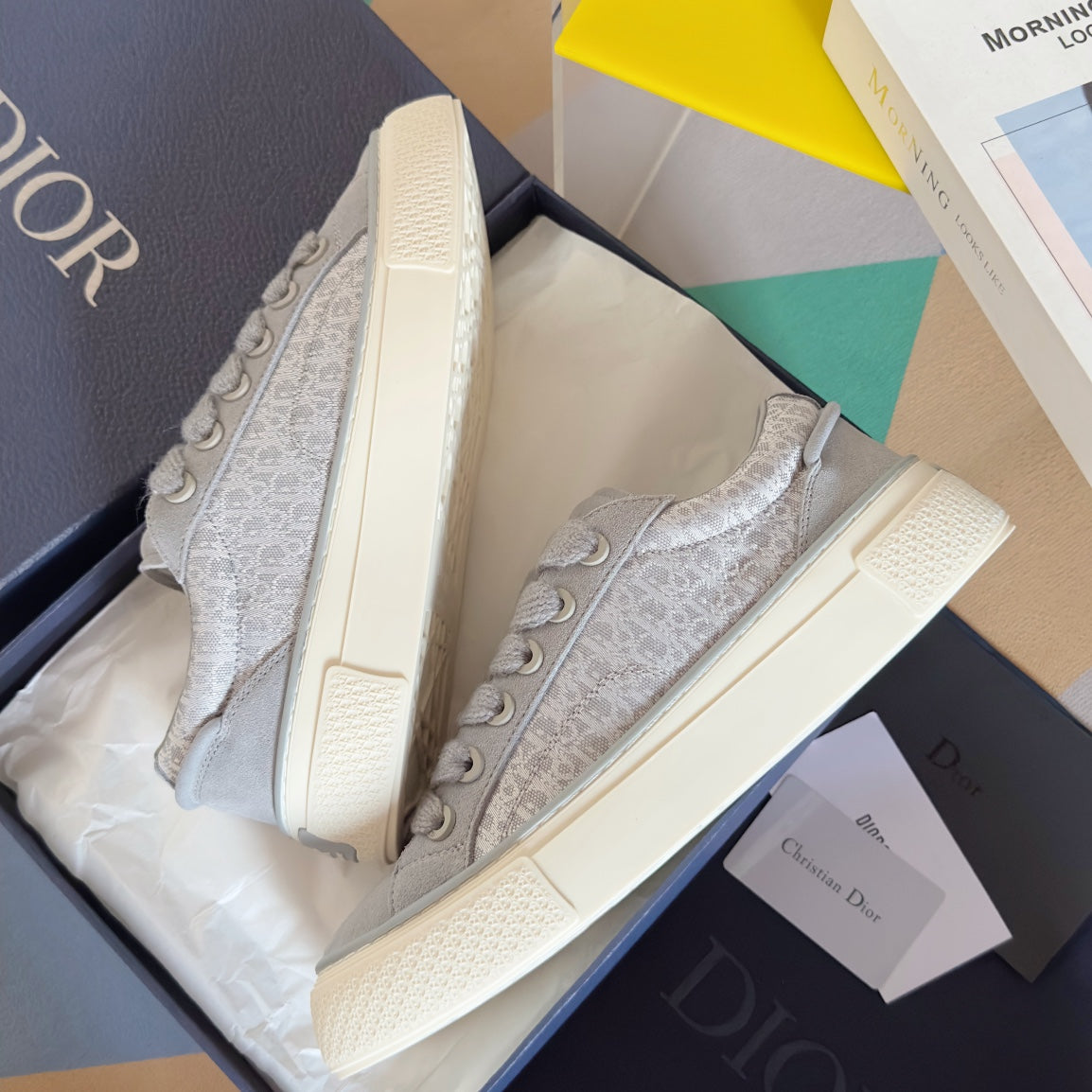CD B33 Sneaker 40mm Grey White Monogram Suede