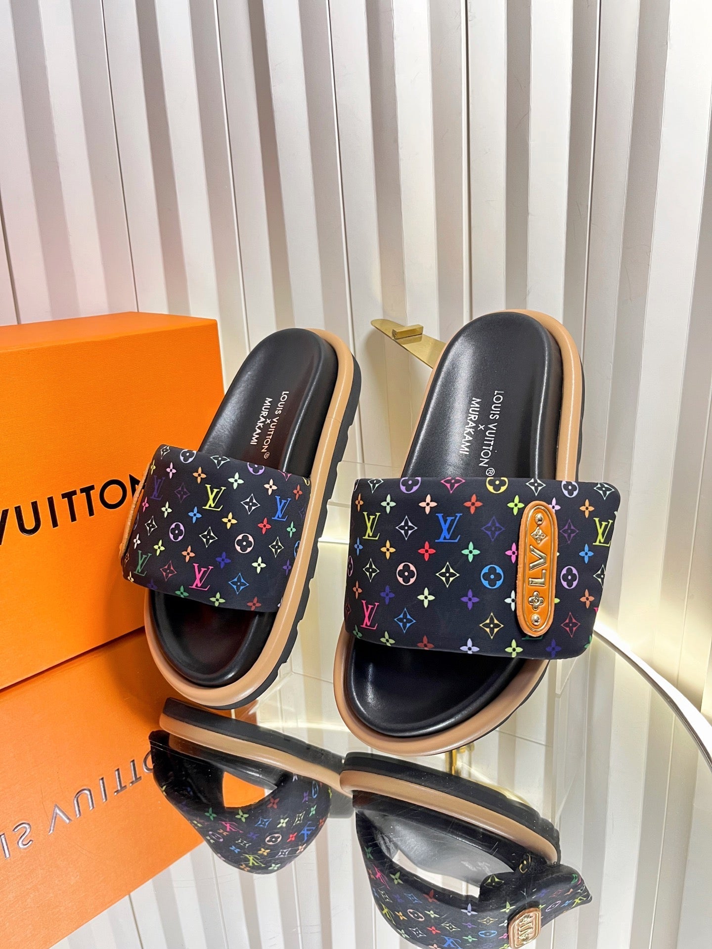 LV 26s Slippers Black Multicolor Fabric Sheepskin 616354