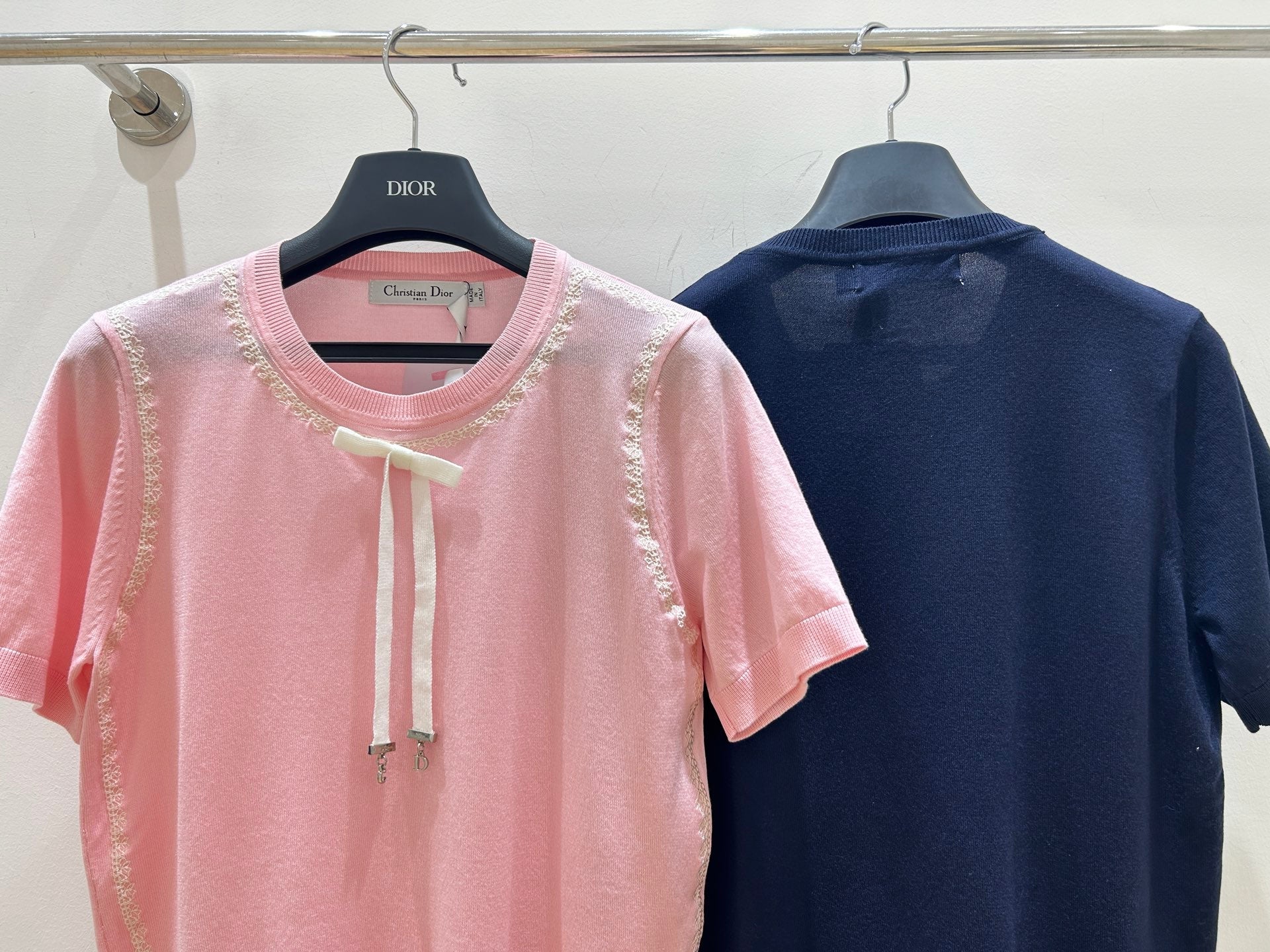 Dior 2026  Short-sleeved Top Navy Blue and Pink Wool 392520