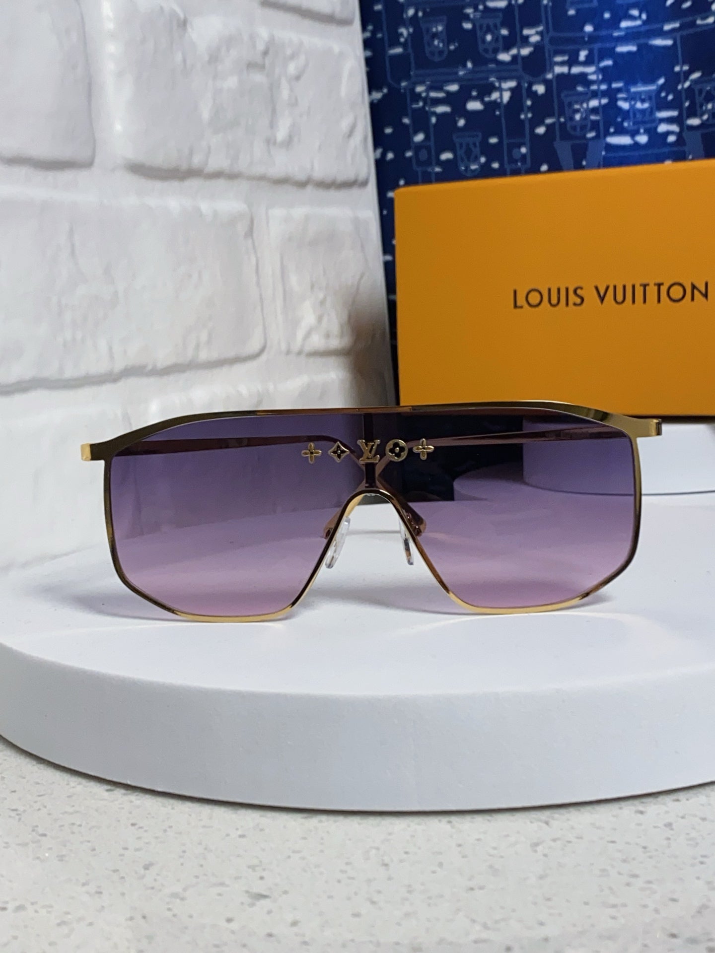 GOLDEN MASK SUNGLASSES 582731 IN GOLD METAL PURPLE SMOKE LENSES