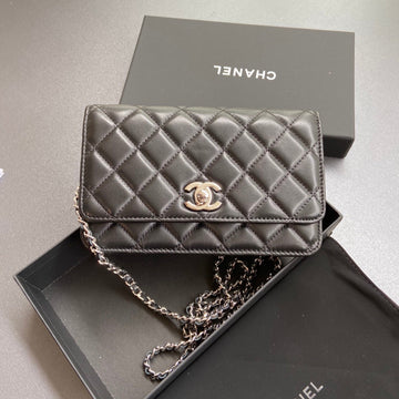 CC Wallet On Chain 20cm Black Lambskin Light Gold Hardware 240166
