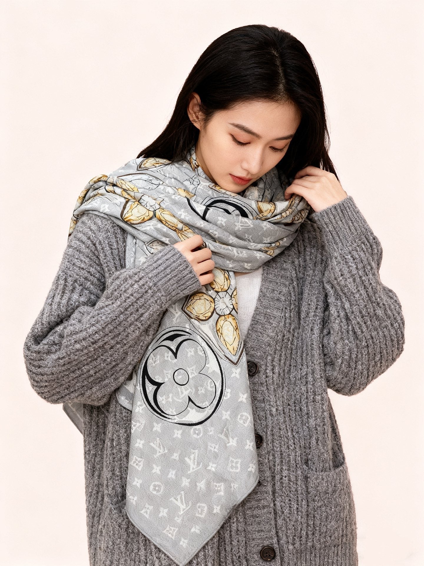 LV X TM Scarf 135CM Gray Cashmere 293193
